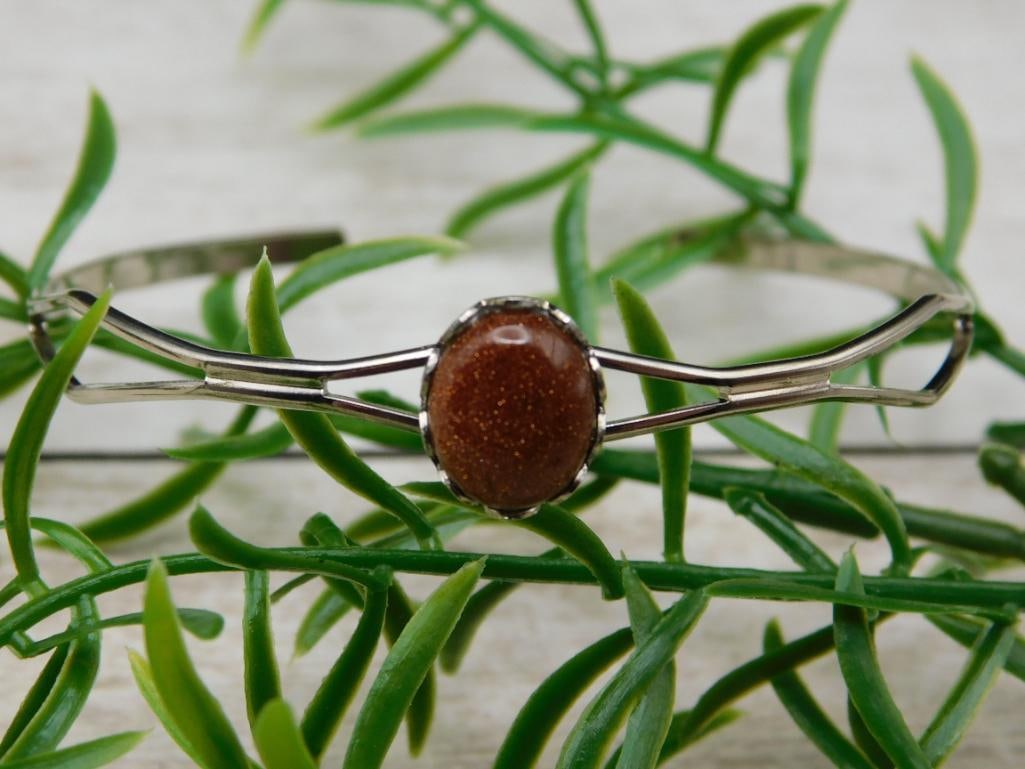 GOLDSTONE BRACELET ROCK STONE LAPIDARY SPECIMEN: GOLDSTONE BRACELET ROCK STONE LAPIDARY SPECIMEN