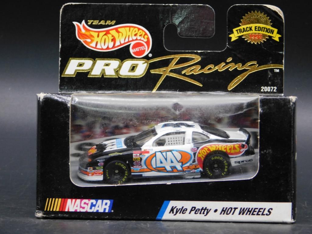 Hot Wheels Pro Racing Kyle Petty Car in Original Packaging (1 of 2)