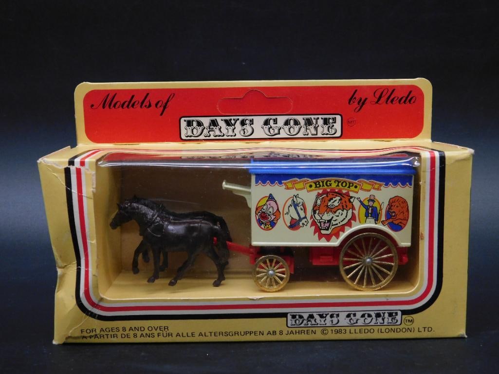 Lledo Days Gone Horse-Drawn Wagon Model 1983 in Original Box (1 of 2)