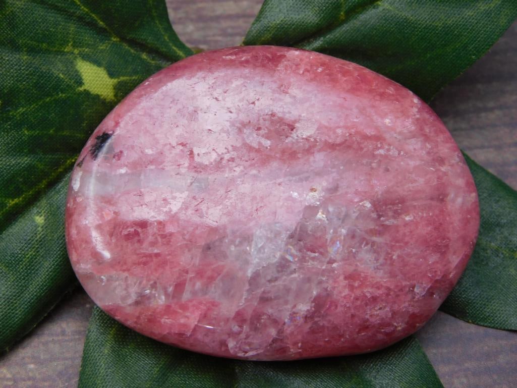 RHODONITE ROCK STONE LAPIDARY SPECIMEN: RHODONITE ROCK STONE LAPIDARY SPECIMEN