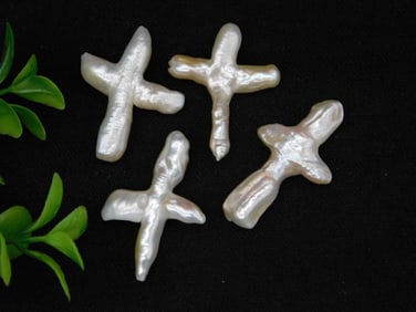 BAROQUE FRESHWATER PEARL CROSS ROCK STONE LAPIDARY SPECIMEN