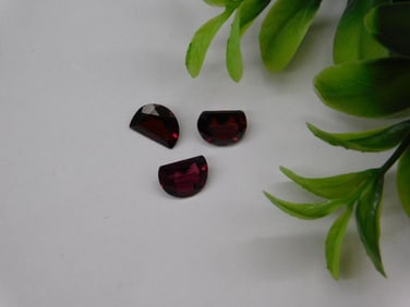 THREE GEMSTONES ROCK STONE LAPIDARY SPECIMEN