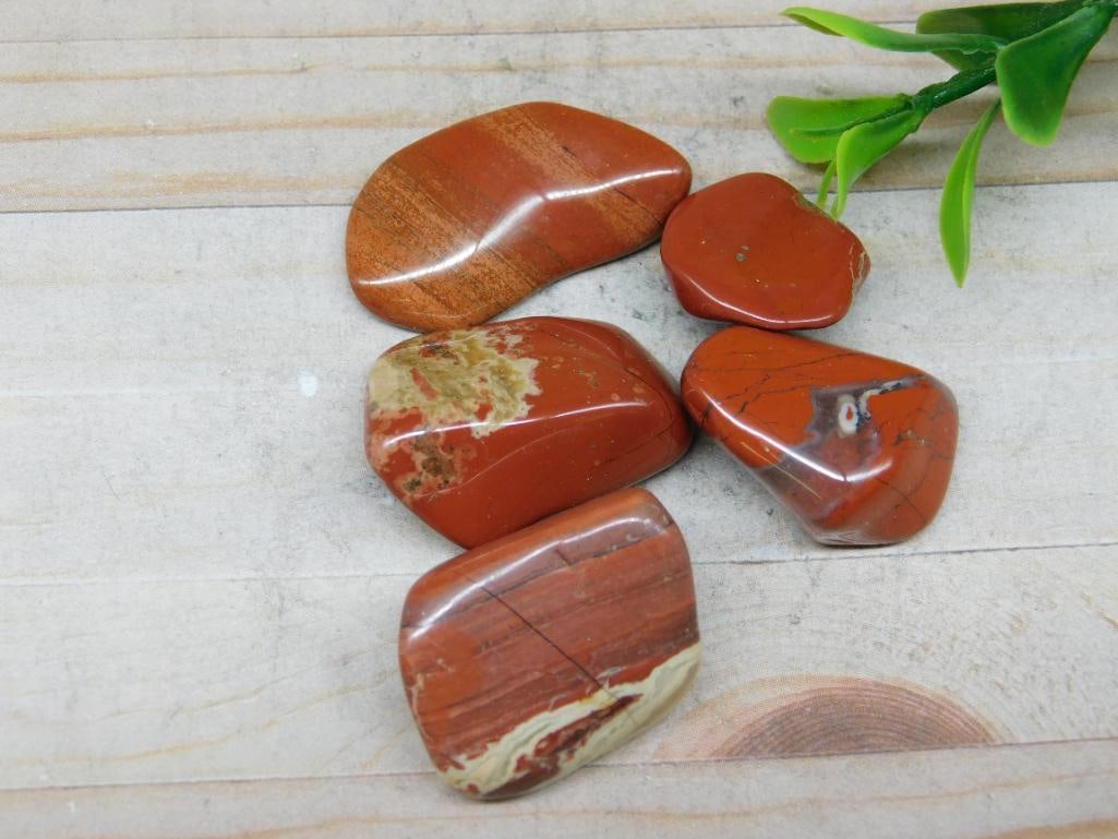 RED JASPER ROCK STONE LAPIDARY SPECIMEN: RED JASPER ROCK STONE LAPIDARY SPECIMEN