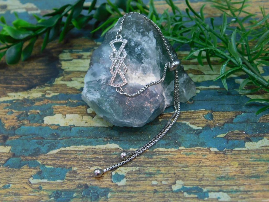 GENUINE STONE ADJUSTABLE BRACELET ROCK STONE LAPIDARY SPECIMEN: GENUINE STONE ADJUSTABLE BRACELET ROCK STONE LAPIDARY SPECIMEN