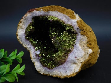 2 POUND PURPLE AND GOLD GEODE ROCK STONE LAPIDARY SPECIMEN