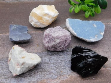 MIXED LOT ROCK STONE LAPIDARY SPECIMEN