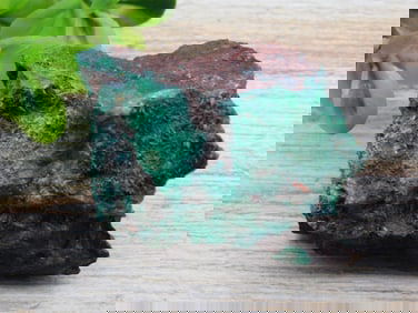 MOROCCAN FIBROUS MALACHITE ROCK STONE LAPIDARY SPECIMEN