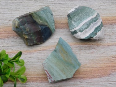 GREEN ZEBRA ROCK STONE LAPIDARY SPECIMEN