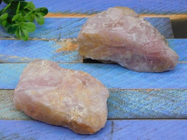ROSE QUARTZ ROCK STONE LAPIDARY SPECIMEN
