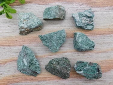 FUCHSITE ROCK STONE LAPIDARY SPECIMEN