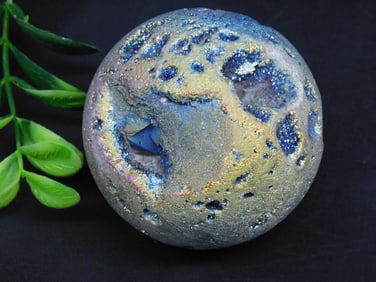 DRUZY TITANIUM SPHERE ROCK STONE LAPIDARY SPECIMEN