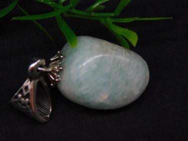 STONE PENDANT ROCK STONE LAPIDARY SPECIMEN