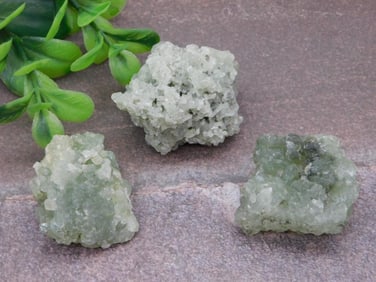 PREHNITE ROCK STONE LAPIDARY SPECIMEN