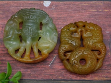 CARVED JADE ROCK STONE LAPIDARY SPECIMEN