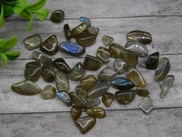 LABRADORITE ROCK STONE LAPIDARY SPECIMEN