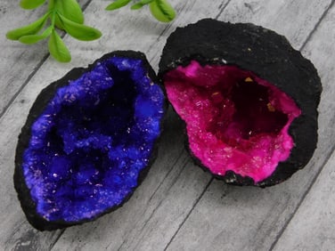 PINK AND BLUE GEODES ROCK STONE LAPIDARY SPECIMEN