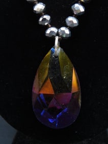 IRRIDESCENT TEARDROP PENDANT ON SPARKLE BEAD NECKLACE