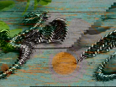 TIGER EYE DRAGON BROOCH ROCK STONE LAPIDARY SPECIMEN