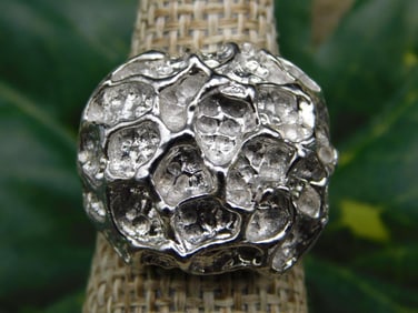 HAMMERED RING