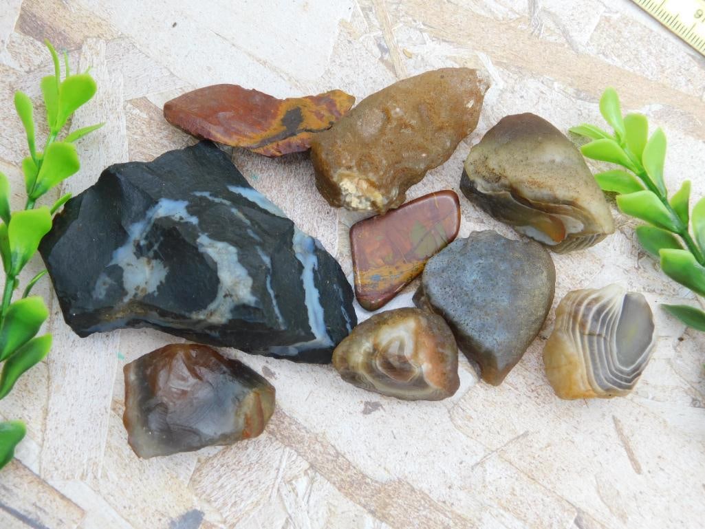 MIXED LOT ROCK STONE LAPIDARY SPECIMEN: MIXED LOT ROCK STONE LAPIDARY SPECIMEN