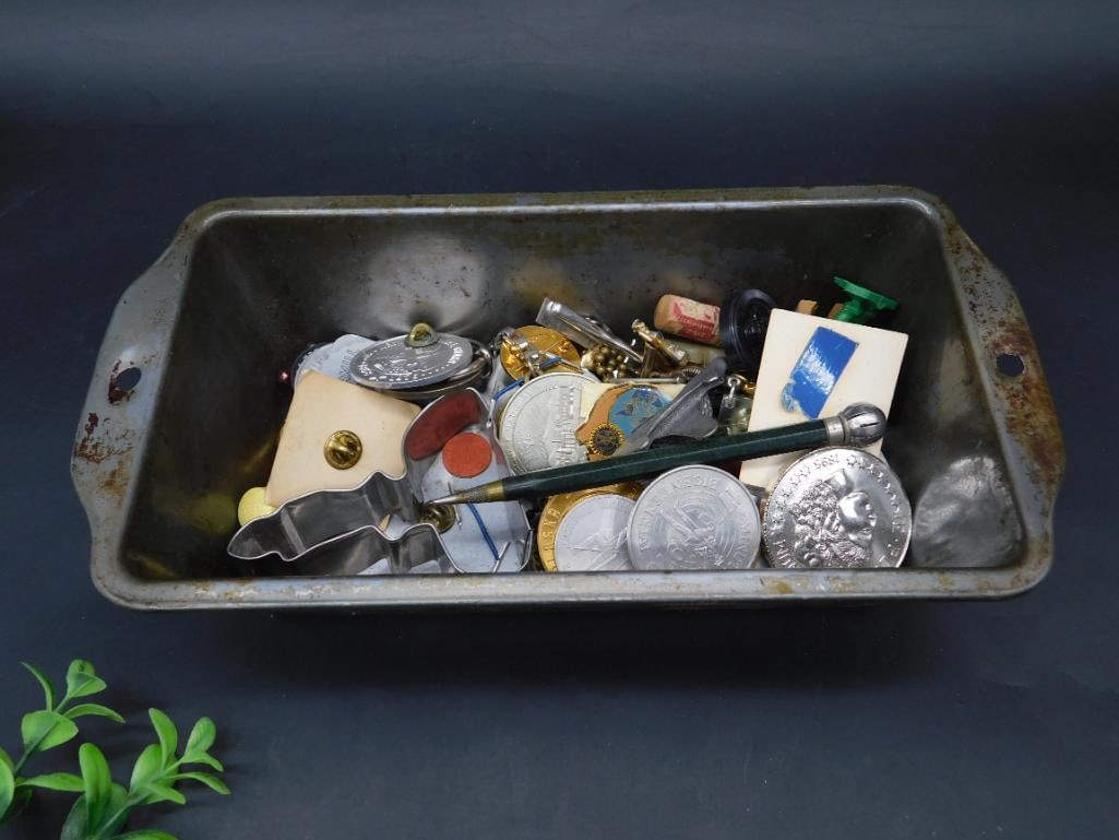Metal Bin of Assorted Collectibles and Coins: Metal Bin of Assorted Collectibles and Coins