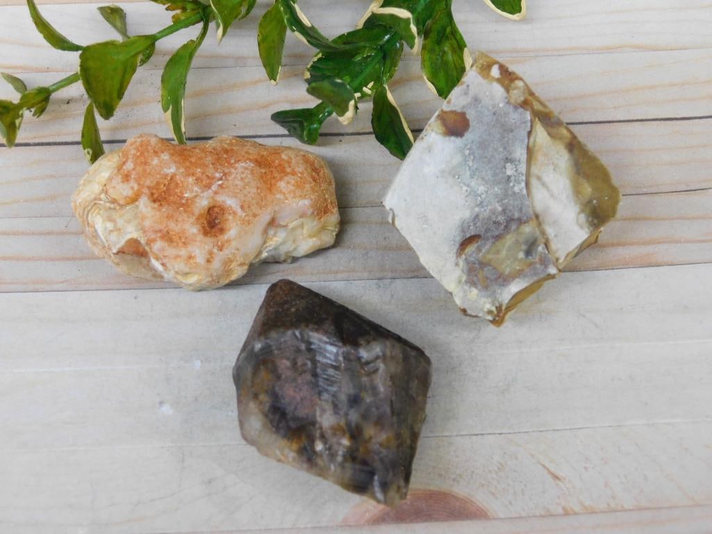 MIXED LOT ROCK STONE LAPIDARY SPECIMEN: MIXED LOT ROCK STONE LAPIDARY SPECIMEN