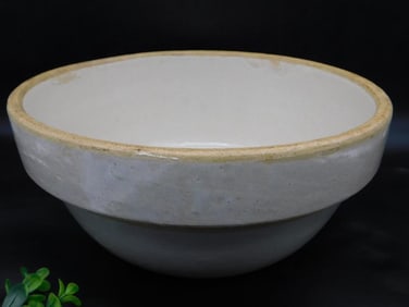 Handmade Ceramic Mixing Bowl with Neutral Glaze Finish