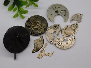 Vintage Watch Movement Parts with Associated Metal Pieces WATCHMAKER WATCHMAKING TOOLS