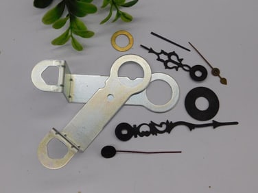 Clock Hands and Metal Mounting Bracket Set WATCHMAKER WATCHMAKING TOOLS