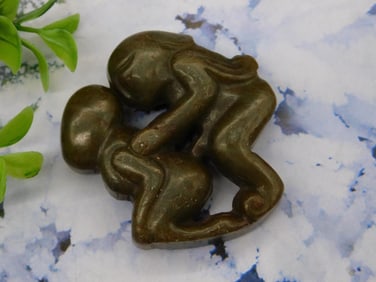 Hand-Carved Jade Sculpture of Two Figures in Embrace ROCK STONE LAPIDARY SPECIMEN