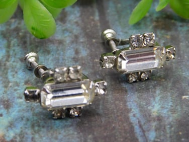 Vintage Screw-Back Rhinestone Earrings