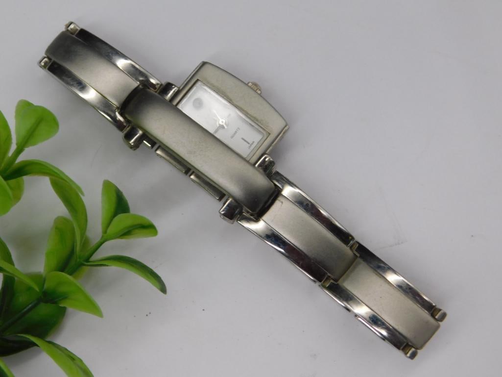 Silver-Toned Quartz Bracelet Wristwatch WATCHMAKING WATCHMAKER TOOLS: Silver-Toned Quartz Bracelet Wristwatch WATCHMAKING WATCHMAKER TOOLS