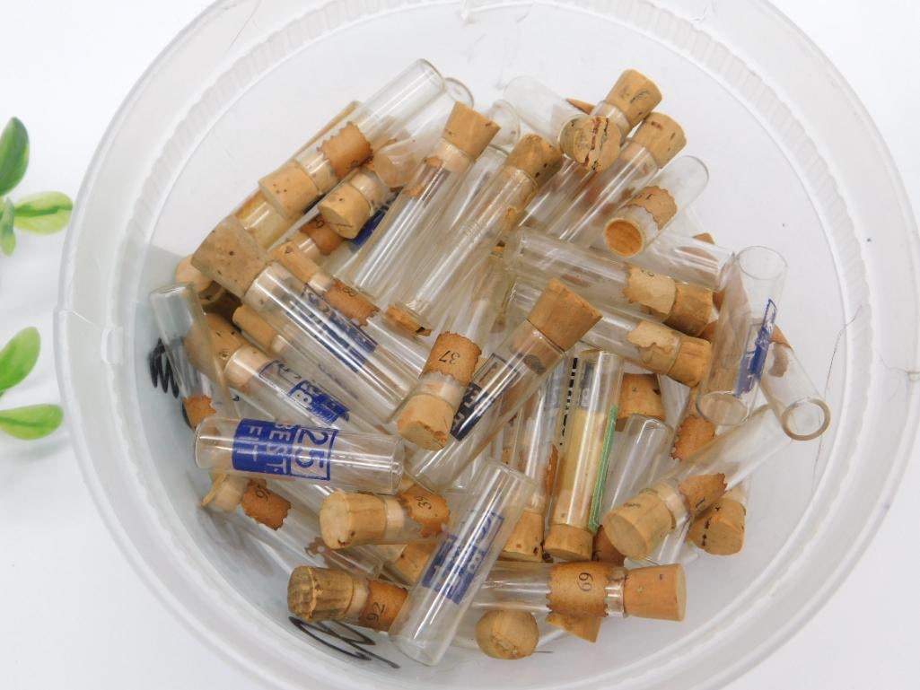 Small Glass Vials With Cork Stoppers Watchmaking Watchmaker Tools: Small Glass Vials With Cork Stoppers Watchmaking Watchmaker Tools