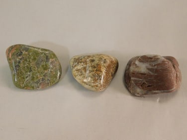 ROCK STONE LAPIDARY SPECIMEN