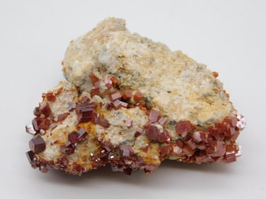 VANADINITE ROCK STONE LAPIDARY SPECIMEN