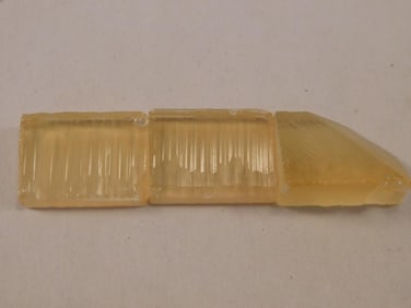 MAN-MADE GEMSTONE FLAME FUSION