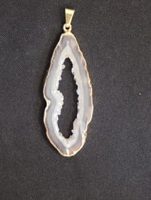 GEODE SLICE PENDANT ROCK STONE LAPIDARY SPECIMEN