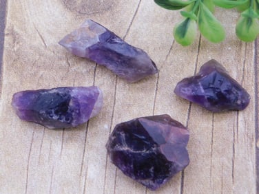 AMETHYST ROCK STONE LAPIDARY SPECIMEN