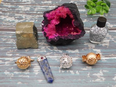 MIXED LOT ROCK STONE LAPIDARY SPECIMEN