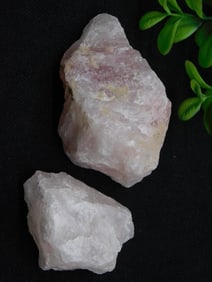 ROSE QUARTZ ROCK STONE LAPIDARY SPECIMEN