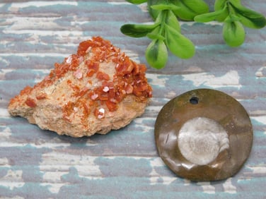 MIXED LOT ROCK STONE LAPIDARY SPECIMEN