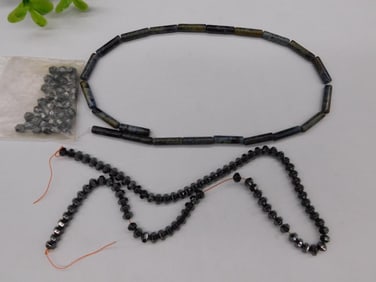 BEADS ROCK STONE LAPIDARY SPECIMEN