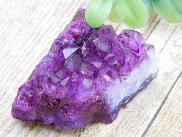 DYED QUARTZ ROCK STONE LAPIDARY SPECIMEN