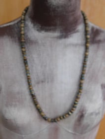 AFRICAN TRADE BEADS ROCK STONE LAPIDARY SPECIMEN