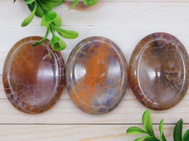 THREE FIRE AGATE WORRY STONES ROCK STONE LAPIDARY SPECIMEN