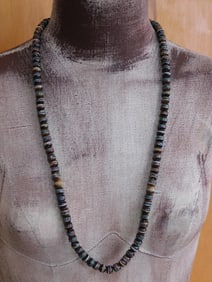 AFRICAN TRADE BEADS ROCK STONE LAPIDARY SPECIMEN