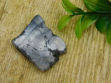 ROCK STONE LAPIDARY SPECIMEN