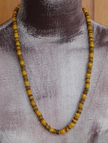 AFRICAN TRADE BEADS ROCK STONE LAPIDARY SPECIMEN