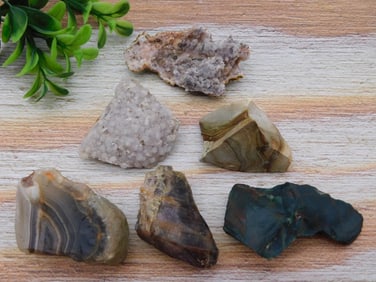 MIXED LOT ROCK STONE LAPIDARY SPECIMEN