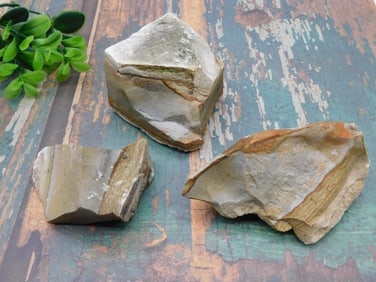 MIXED LOT ROCK STONE LAPIDARY SPECIMEN